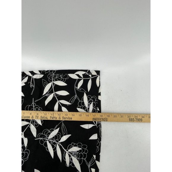 Ann Taylor Loft Women's Embroidered Floral Mini Skirt Pockets Side Zip Size 6 - Picture 14 of 15